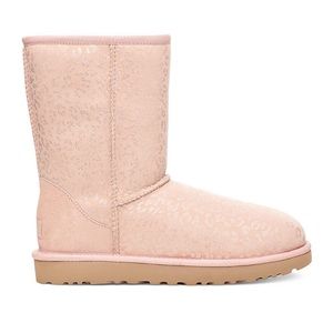 Classic Short Snow Leopard Boots